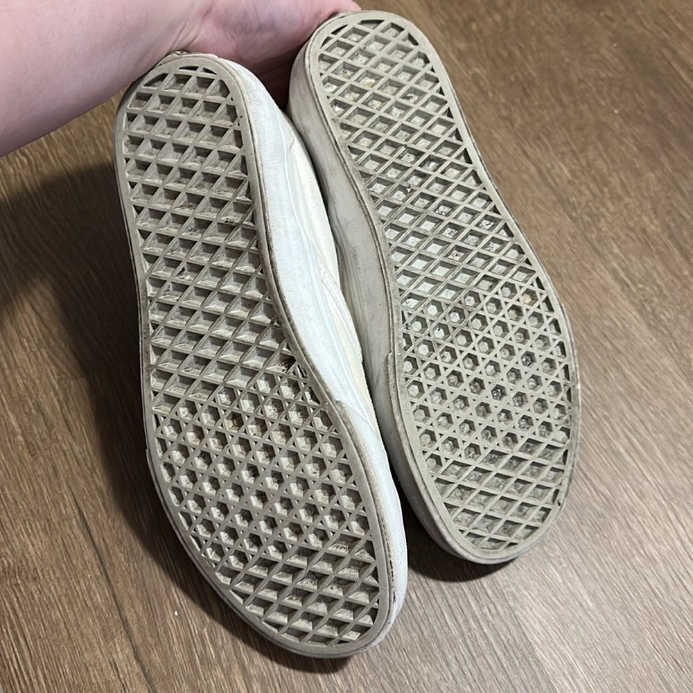 Vans - Picture 5 of 5